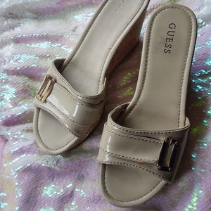 Women's Guess Sandals size 10.
